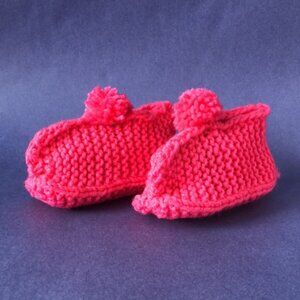 NWT Vintage Handmade Knitted Neon Pink Children’s Slipper Booties